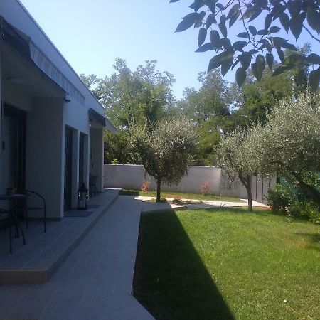 App Neno Hotel Murine Exterior photo